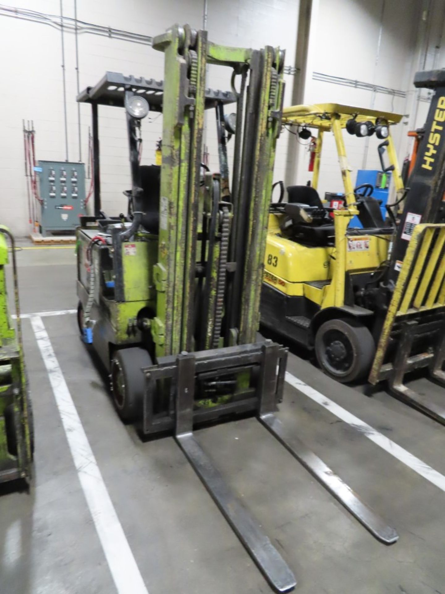 HYSTER APPROXIMATELY 3,000LB. CAPACITY ELECTRIC FORKLIFT TRUCK - Image 4 of 4