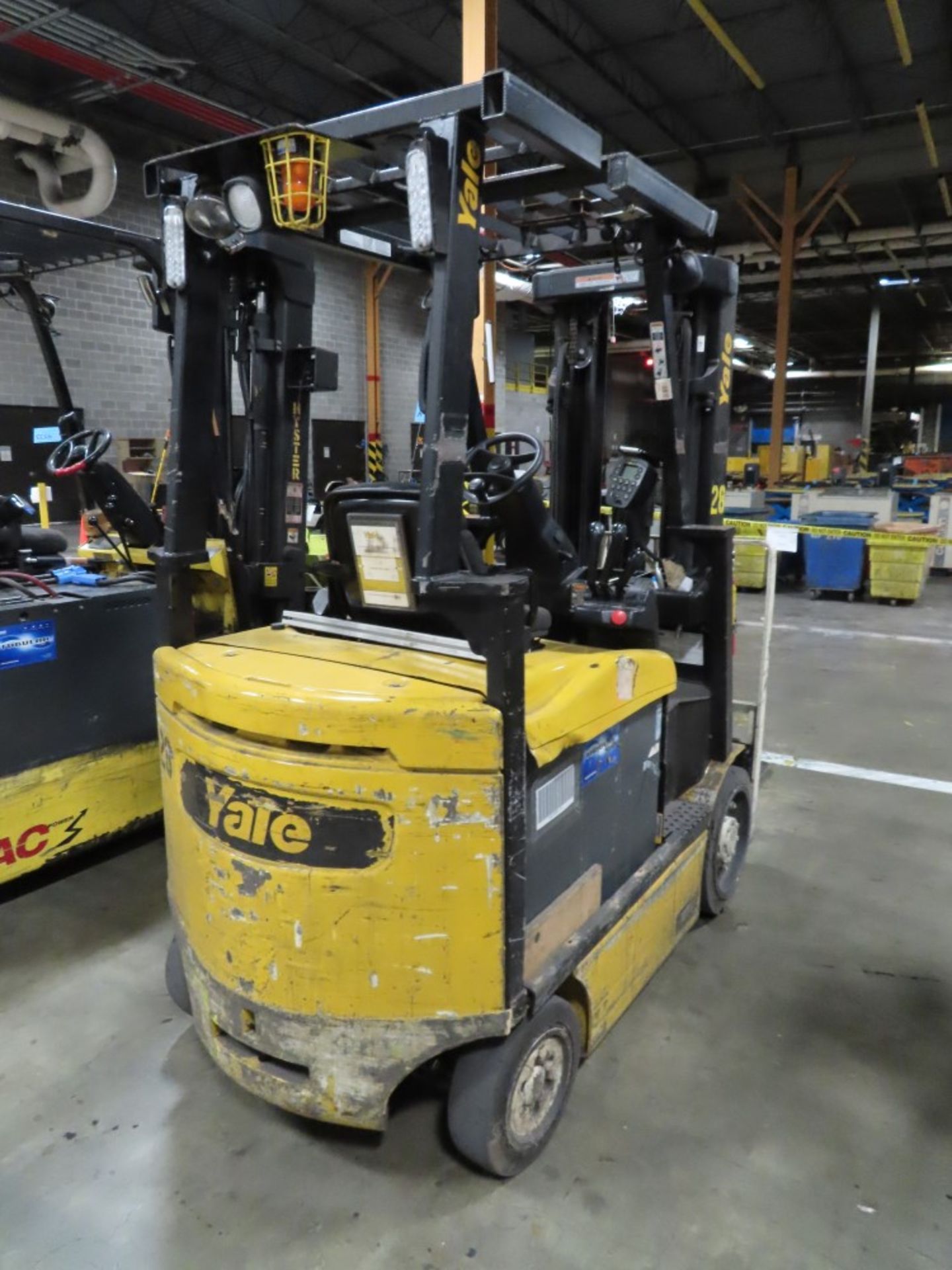 YALE MDL. ERC050VGN48TE088 4,800LB. CAPACITY ELECTRIC FORKLIFT TRUCK - Image 5 of 6