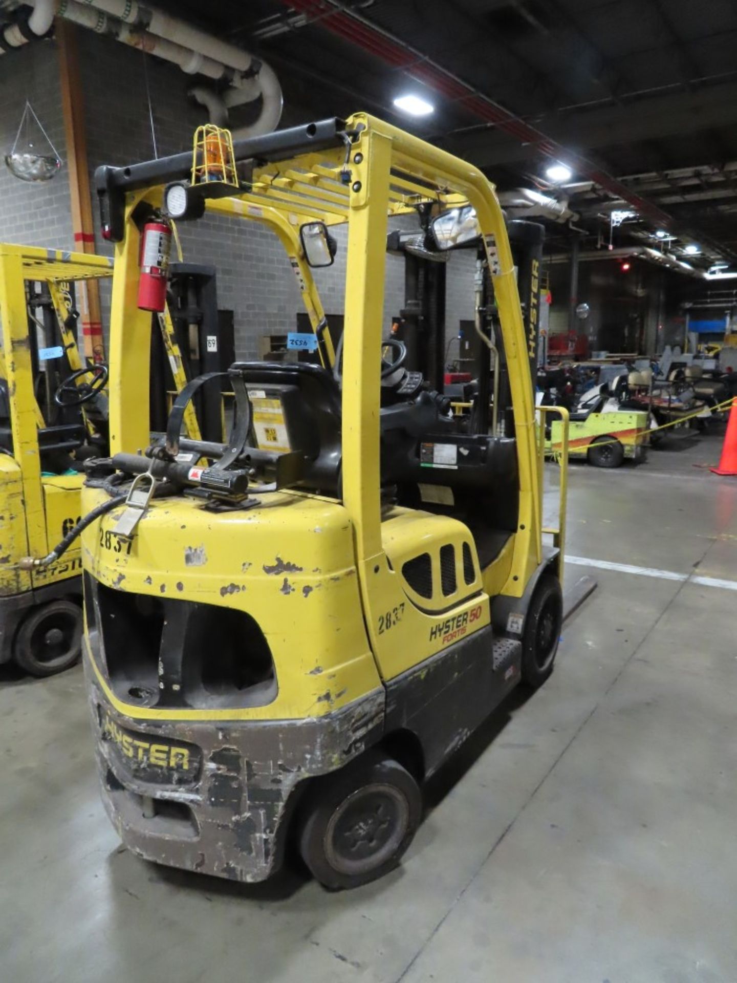 HYSTER MDL. S50FT 4,800LB. CAPACITY PROPANE FORKLIFT TRUCK - Image 4 of 5