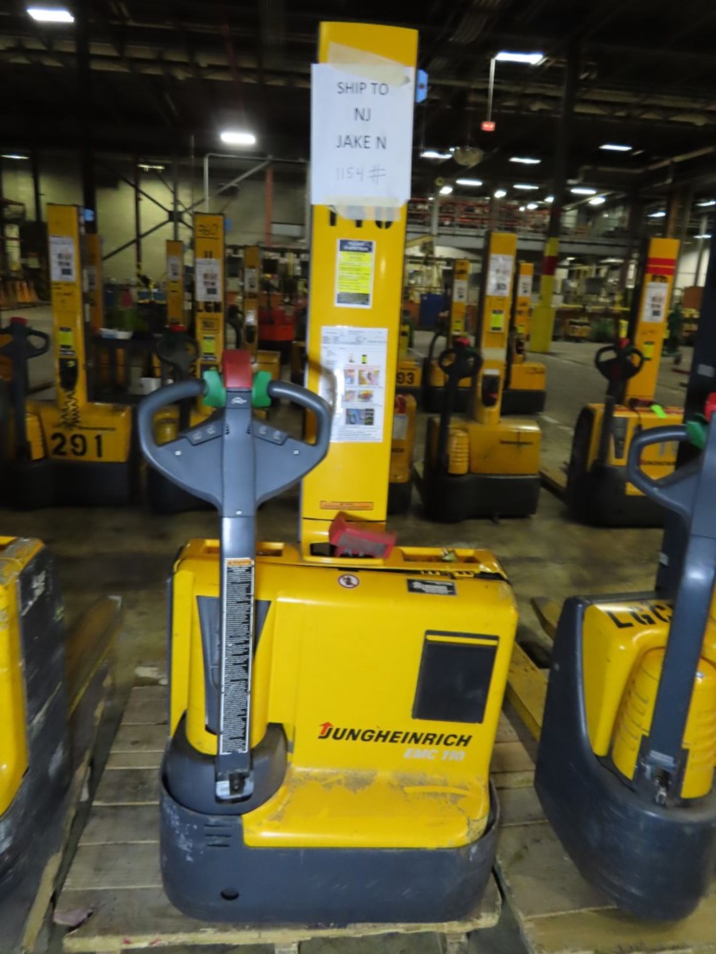 JUNGHEINRICH MDL. EMC110 ELECTRIC PALLET JACK - Image 2 of 2