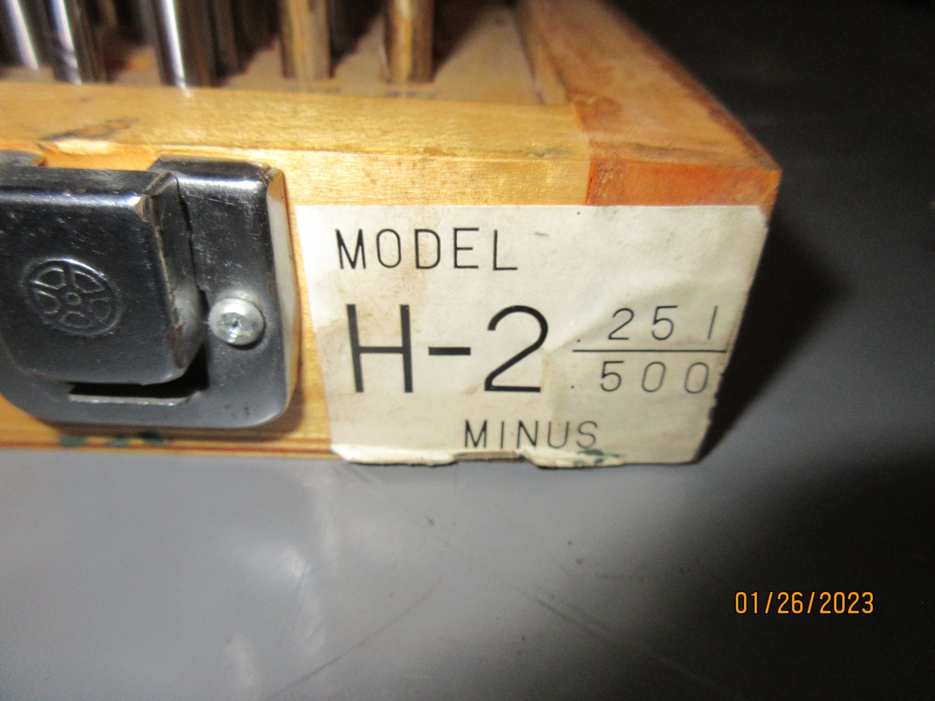 HDT MINUS PIN GAGE SET H-2 .251/.500 - Image 2 of 3