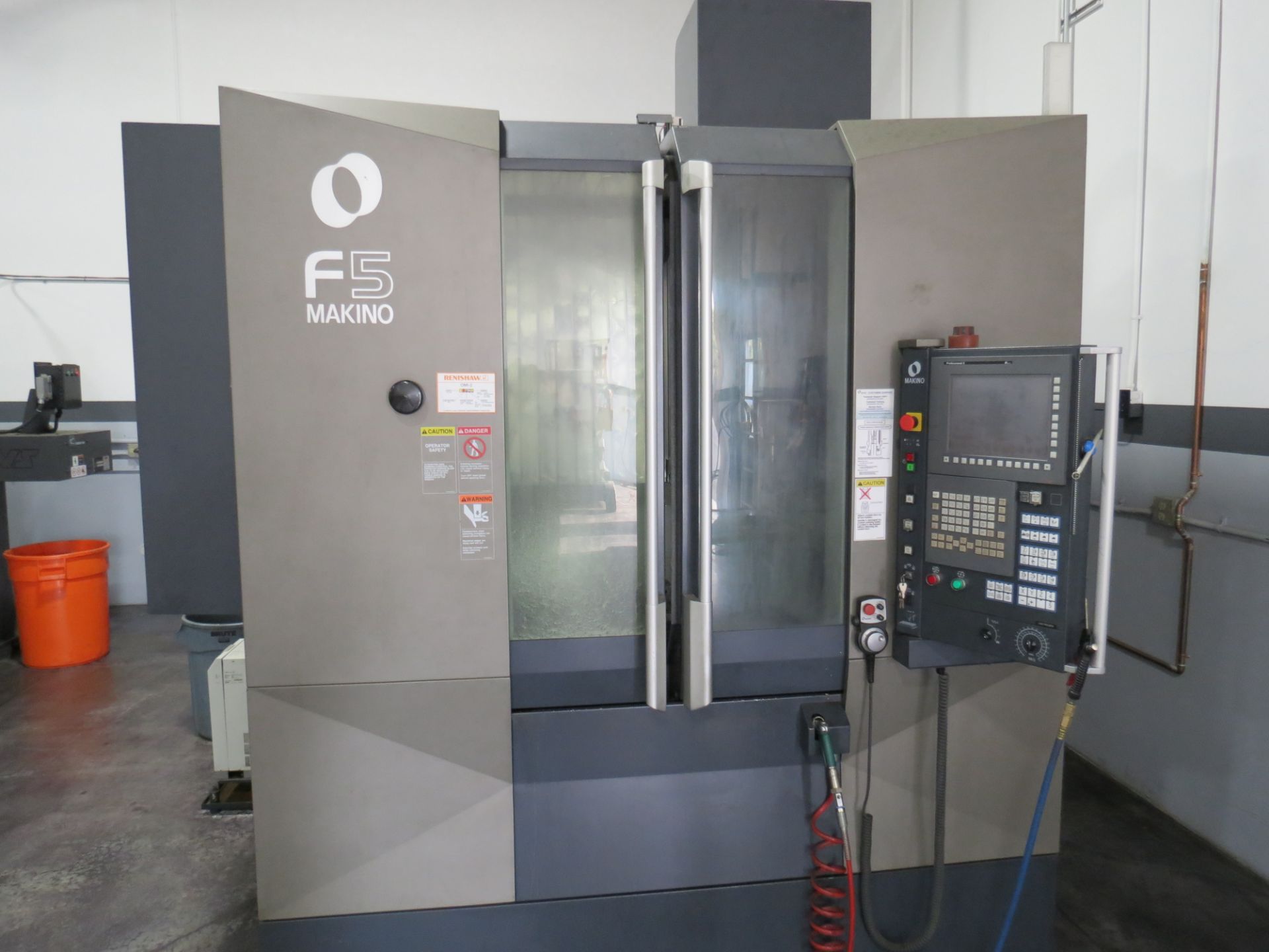 NOV. 2018 MAKINO F5 CNC VERTICAL MACHINING CENTER, SN: V151452WITH SMC IDFA6E REFRIGERATED DRYER, - Image 2 of 27