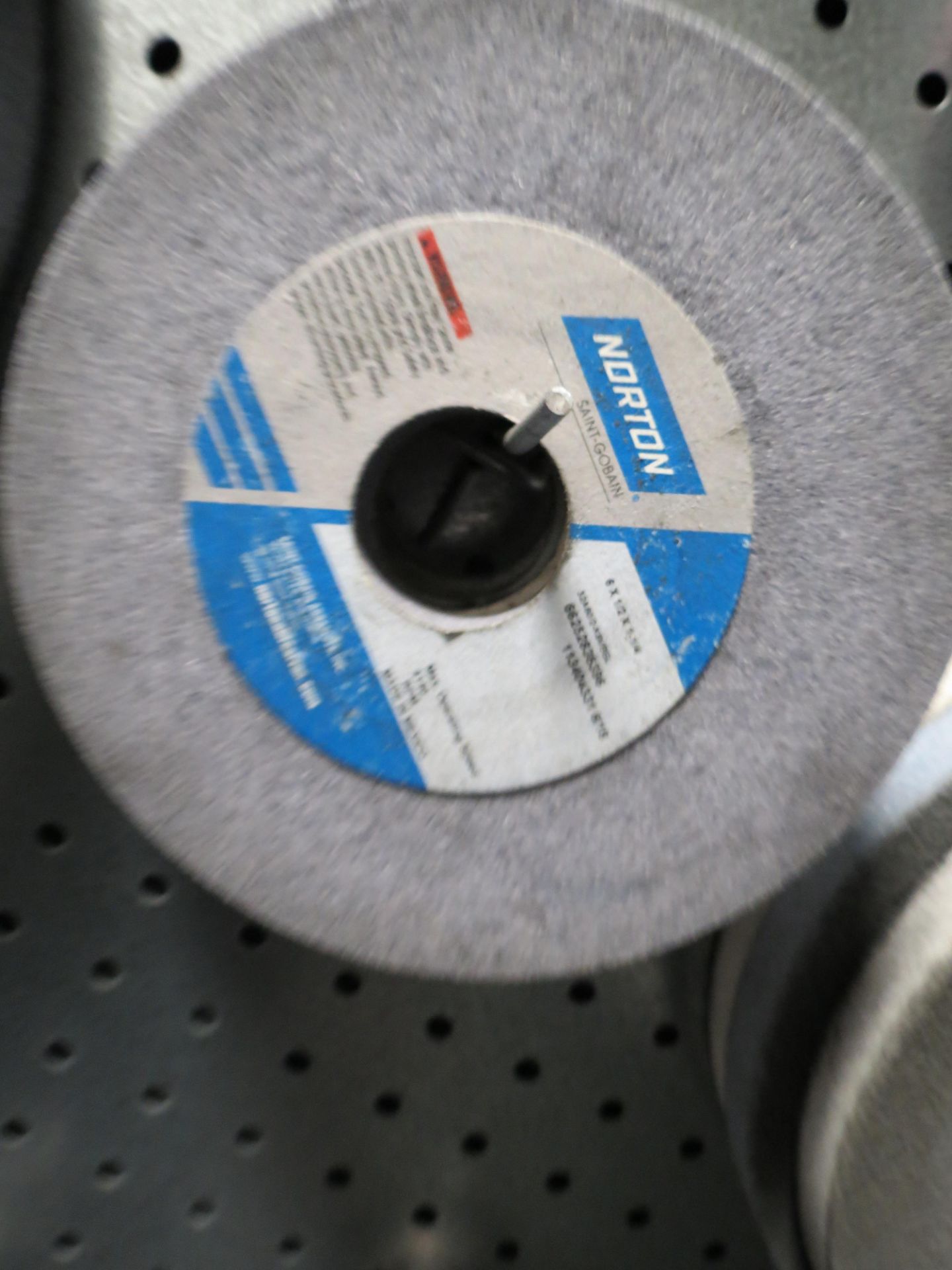 LOT ASSORTED GRINDING WHEELS - Image 3 of 4