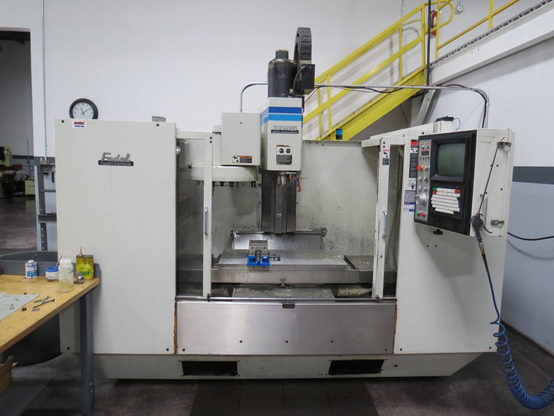 1998 FADAL MODEL: 906 VMC4020 VERTICAL MACHINING CENTER WITH FADAL CNC 88HS CONTROL, 230/440VAC, - Image 6 of 19