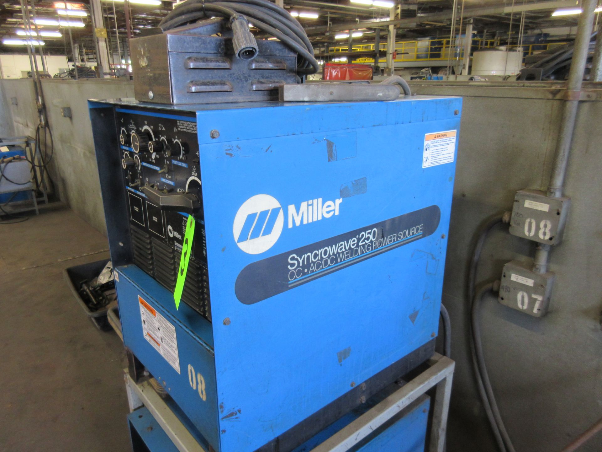 MILLER SYNCROWAVE 250 CONSTANT CURRENT AC/DC ARC WELDER W/ FOOT CONTROL - Image 2 of 3