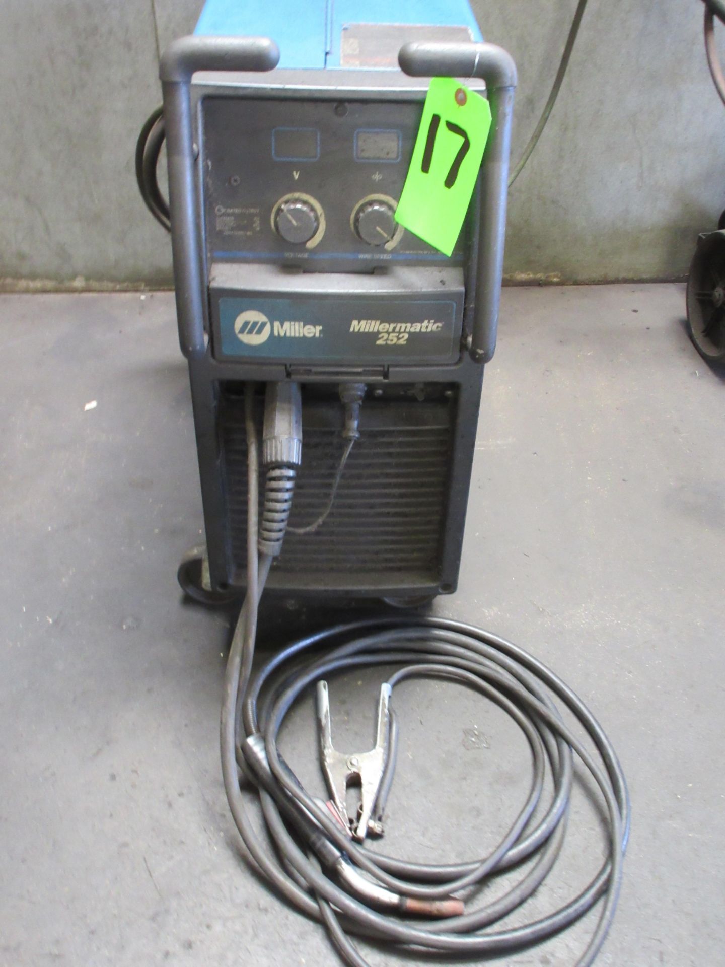 MILLER MILLERMATIC 252 MIG WELDER