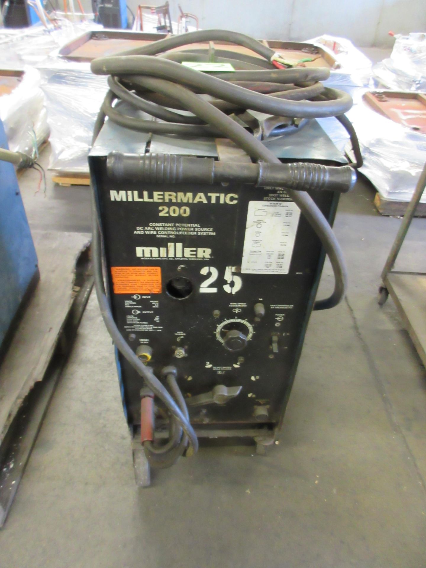 MILLERMATIC 200 CONSTANT POTEMTIAL DC ARC WELDING POWER SOURCE AND WIRE CONTROL / FEEDER SYSTEM WITH