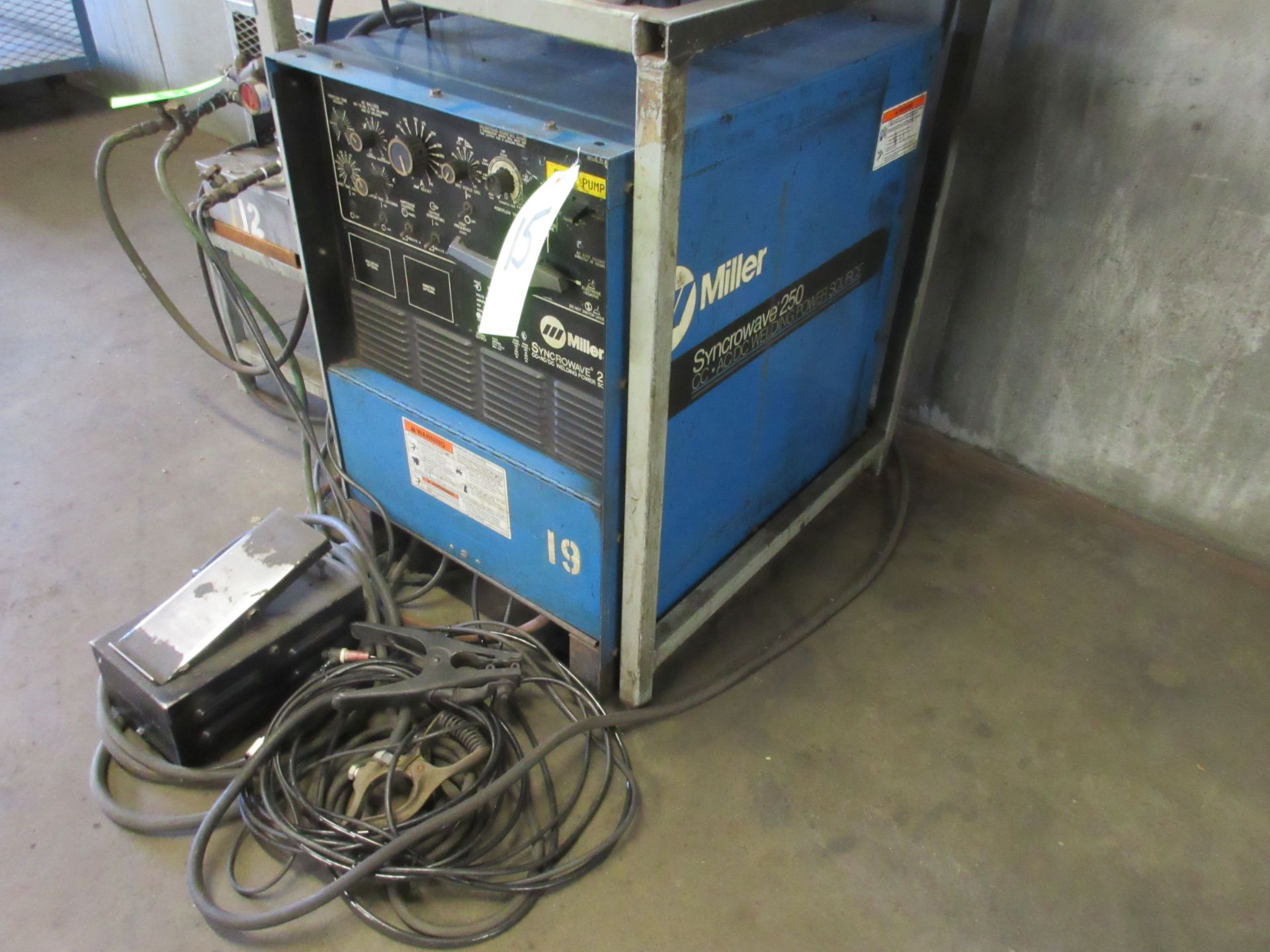 MILLER SYNCROWAVE 250 CONSTANT CURRENT AC/DC ARC WELDER W/ FOOT CONTROL - Image 2 of 3