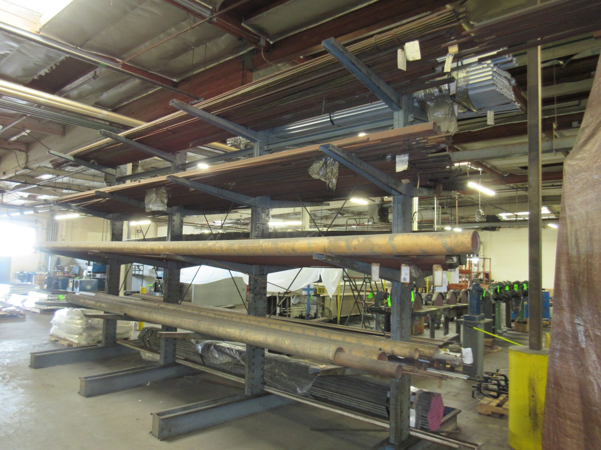 DUAL SIDE CANTILEVER RACK - Image 2 of 2