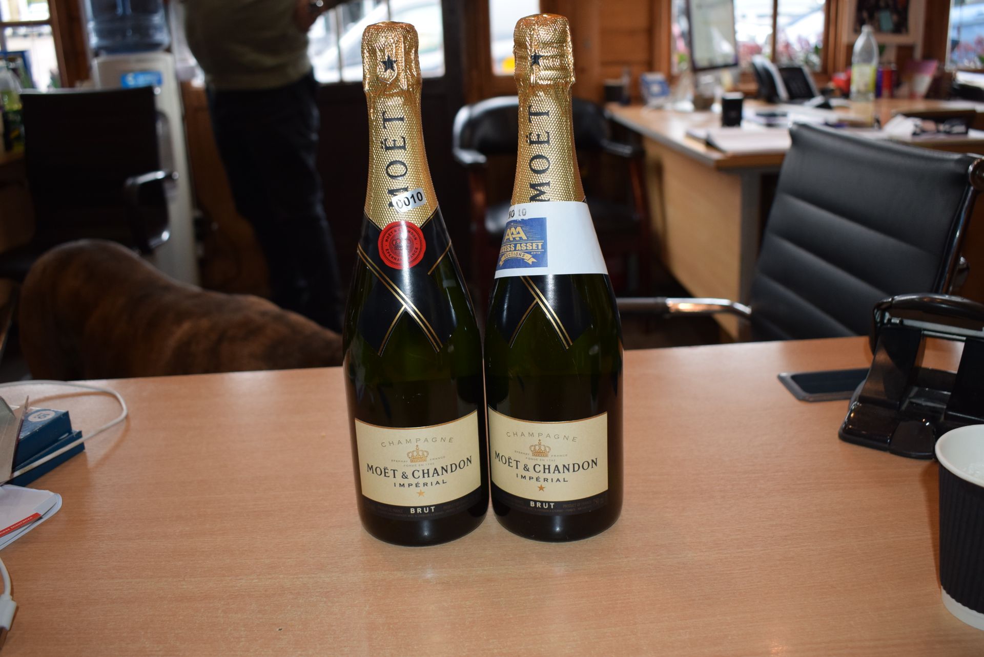 2 x 750ml bottles Moet & Chandon Champagne Brut