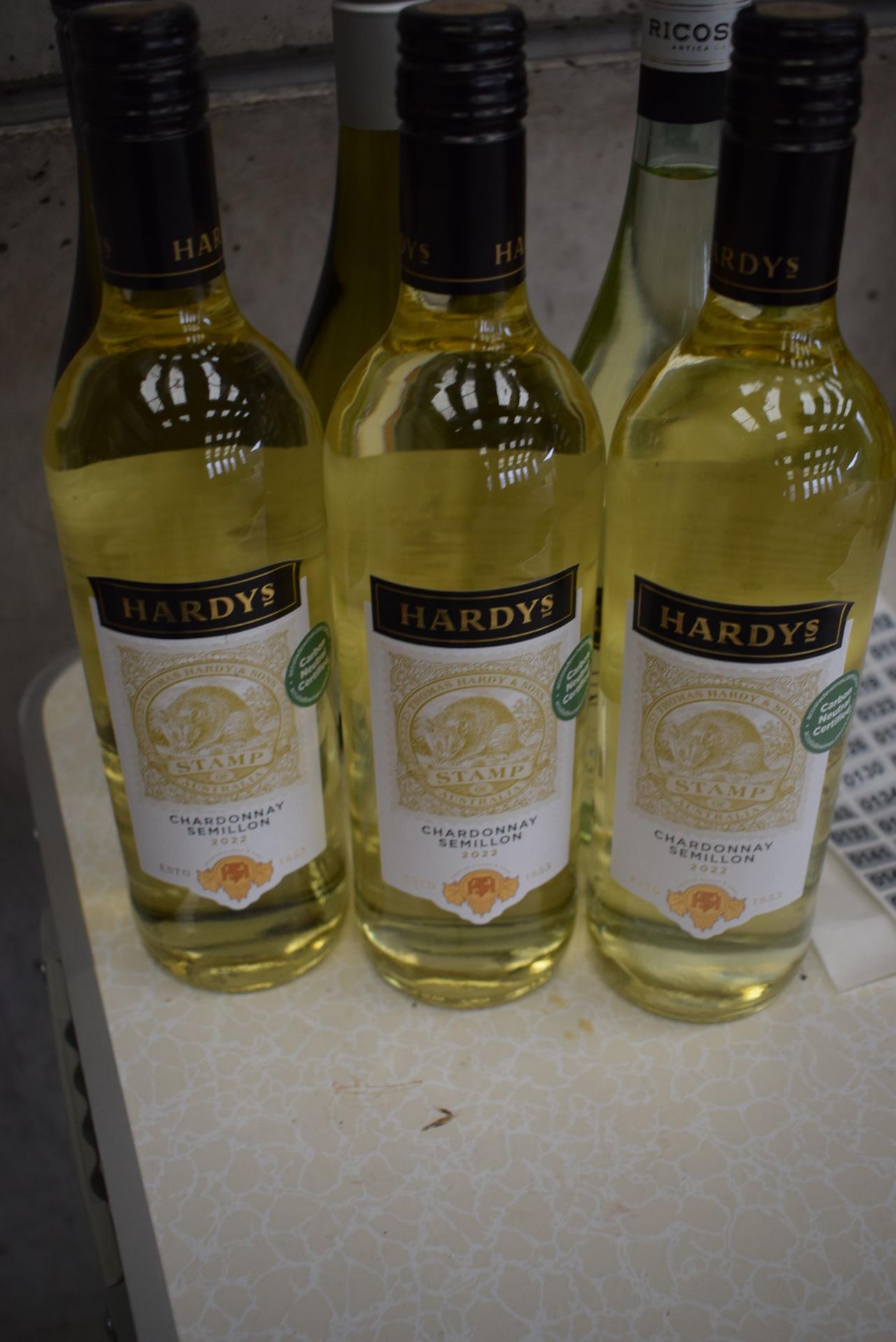 6 x Mixed White Wines as per description - Image 5 of 5