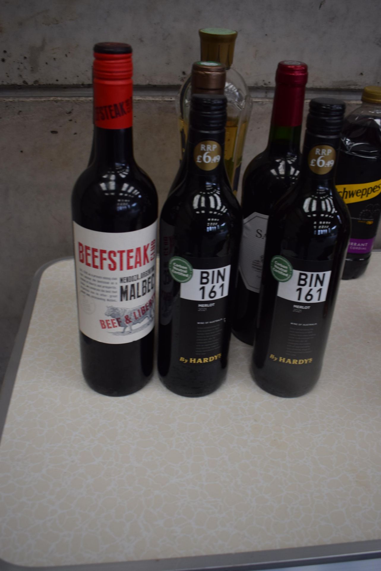 6 x Mixed Reds 2 x SAINT-JOSEPH - LA SOURCE 1 x Saint Paulin 1 x Beefsteak malbec 2x Hardys Merlot - Image 5 of 8