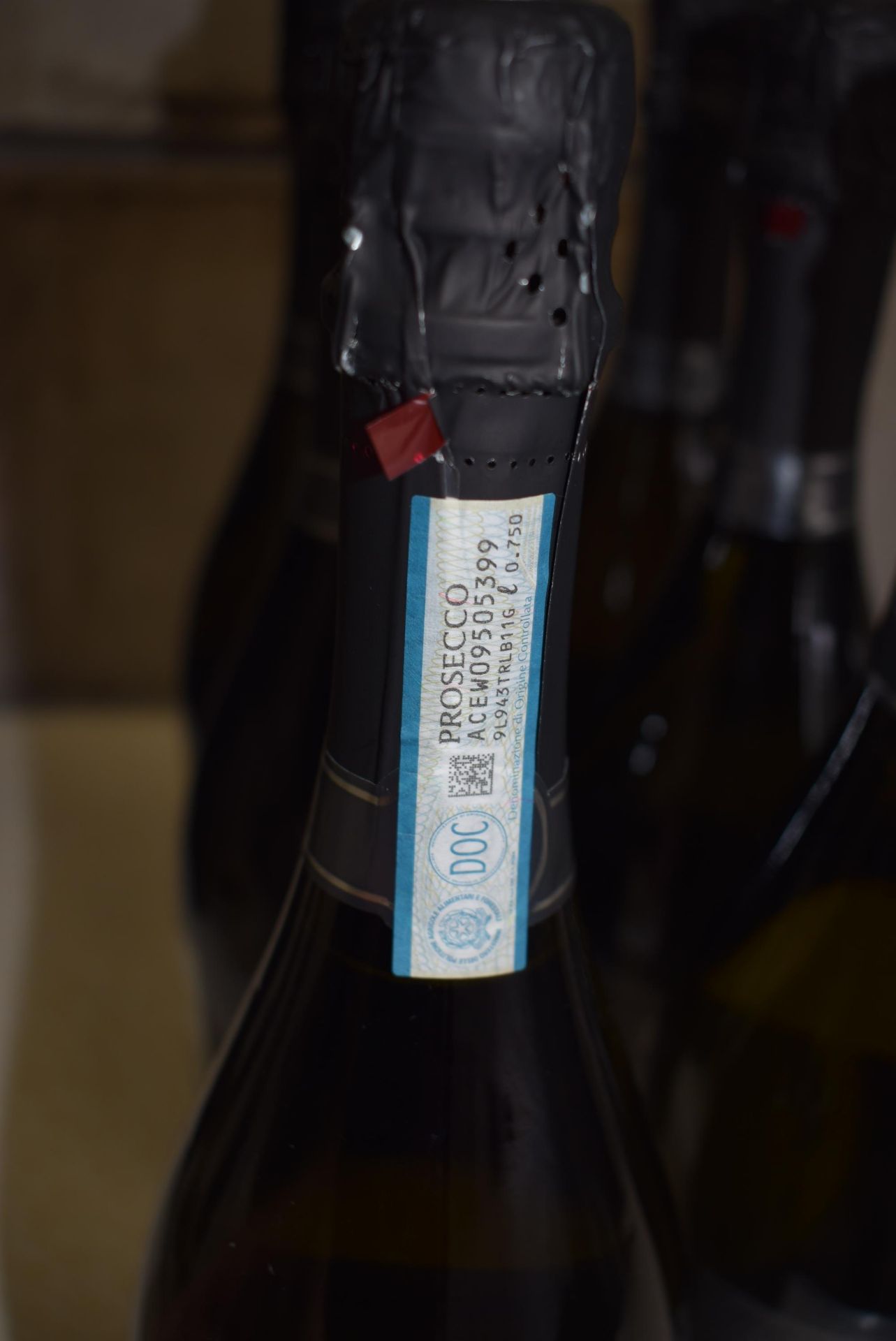 6 x Vino Spumante Prosecco 5 Star Rated - Image 4 of 4