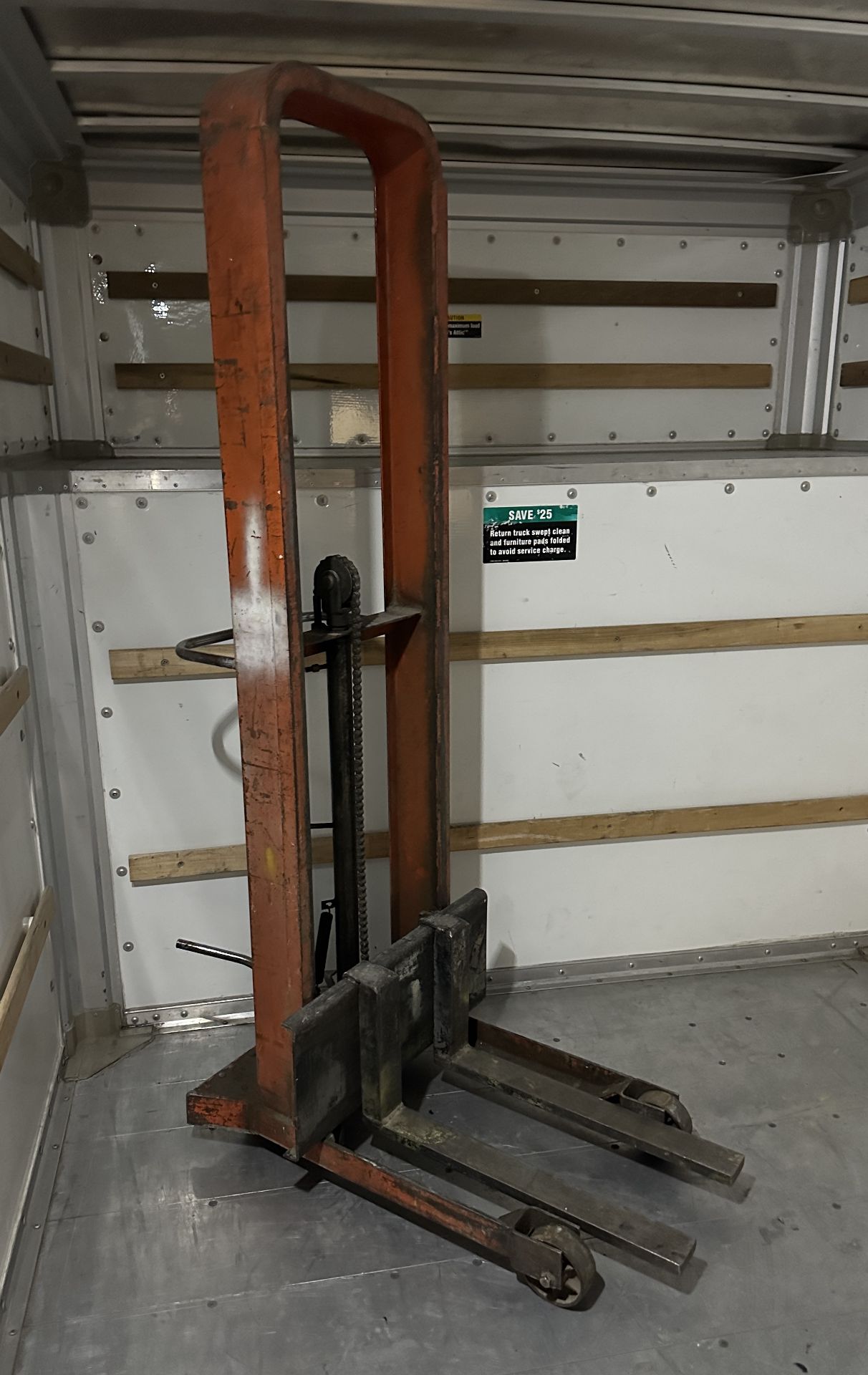 MANUAL EQUIPMENT, PALLET MOVER, LIFTS HEAVY PARTS - Image 3 of 4