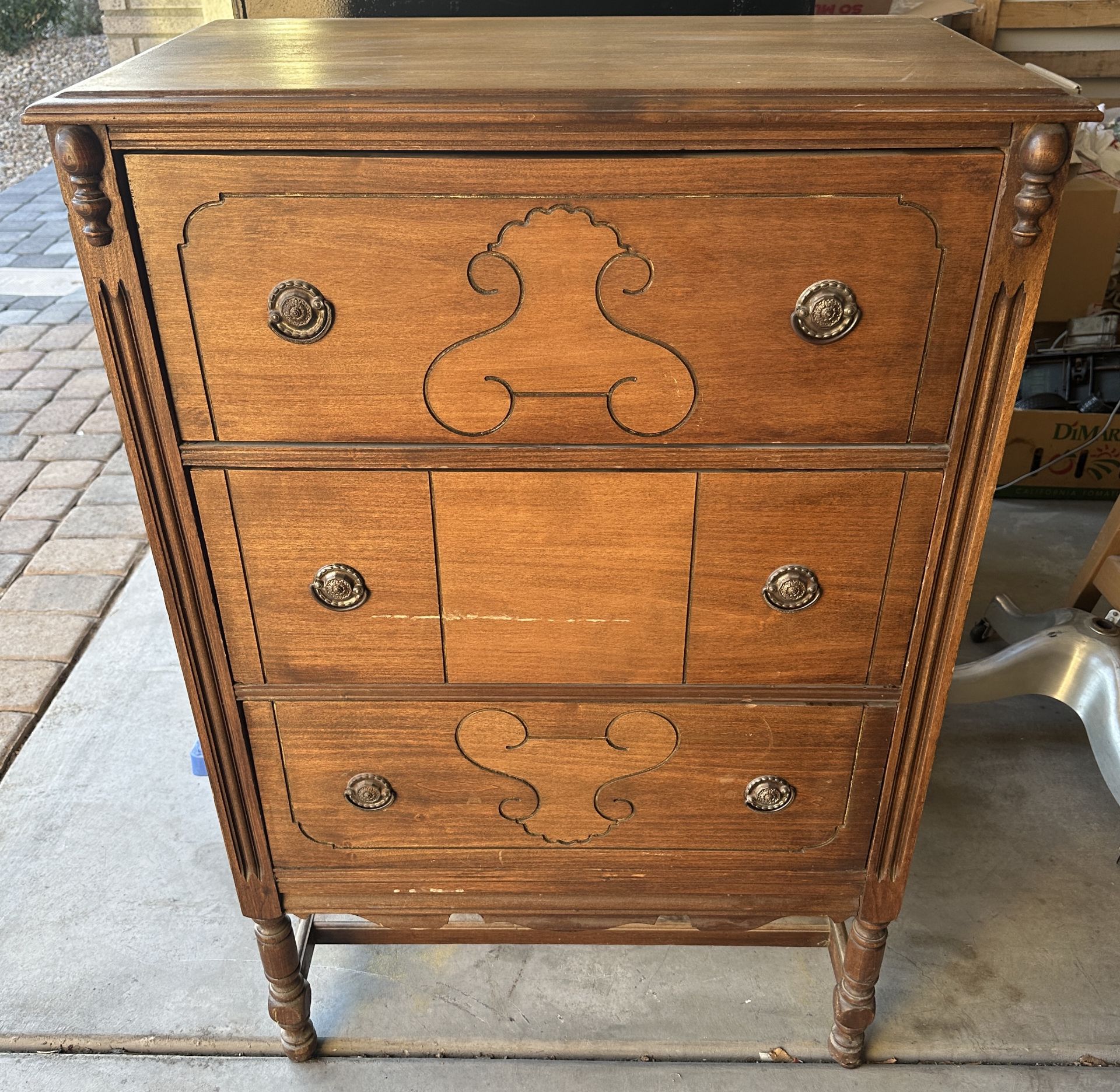 ANTIQUE SOLID WOOD DRAWER UNIT WITH INLAY WORK