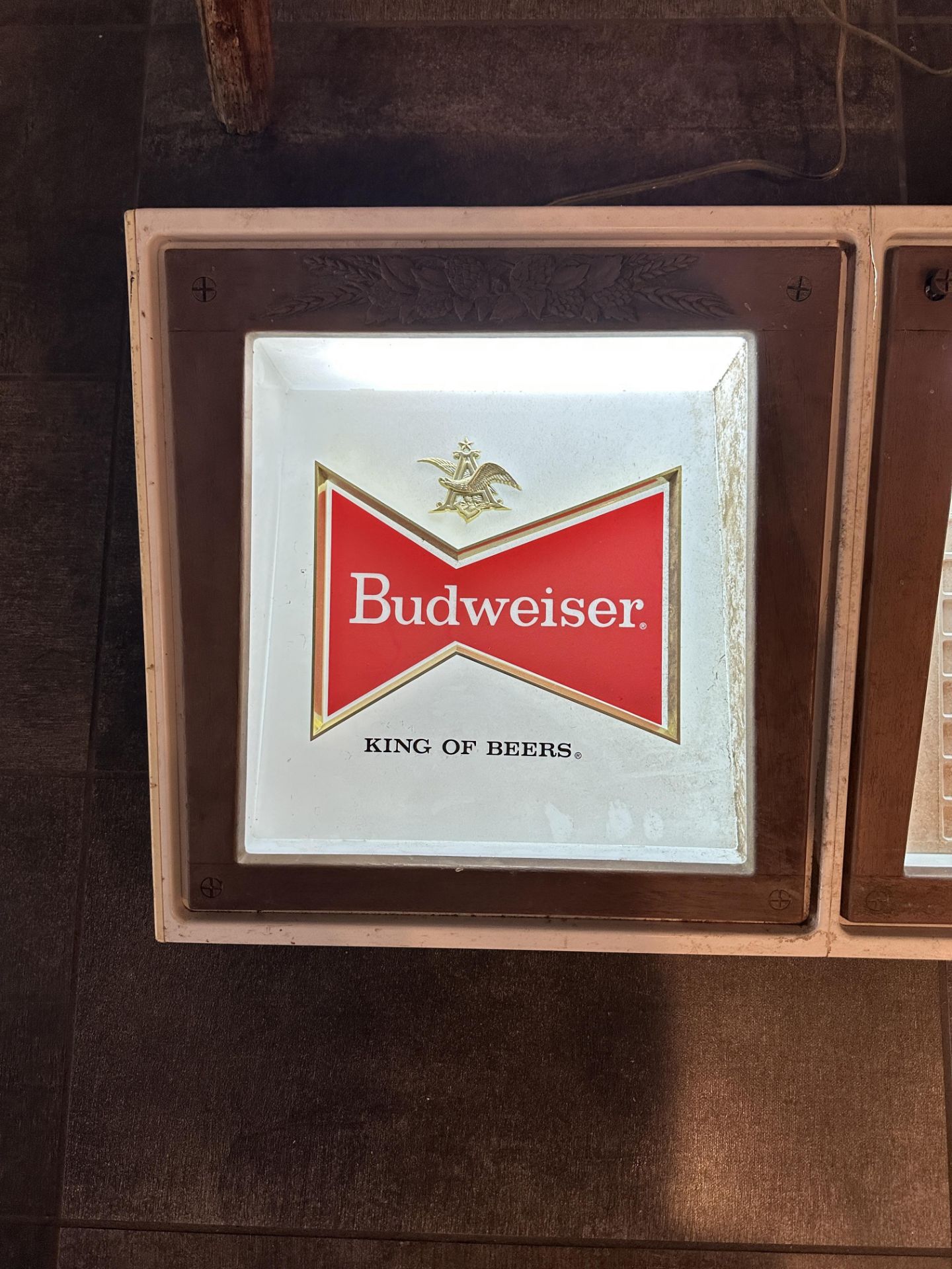 52x17" Antique Budweiser Bar Casino Light Up Display Box WORKS - Image 2 of 3