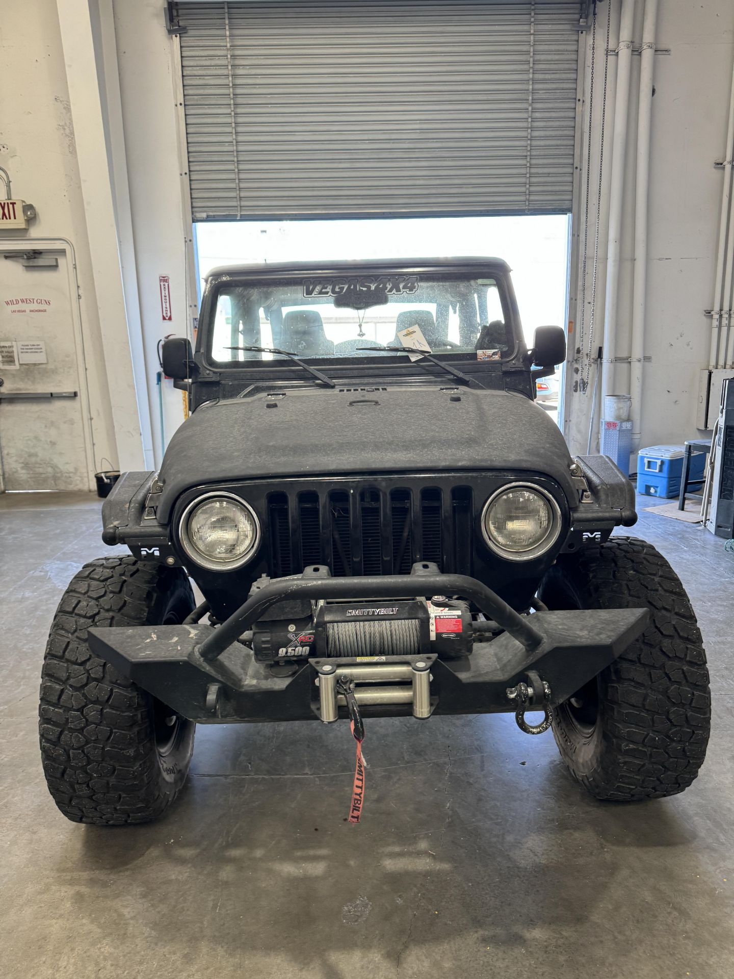2005 JEEP LJ VERY LIMITED RUN, 2 DOOR, LIFTED , LOCKS FRONT AND REAR ++ - Image 2 of 12