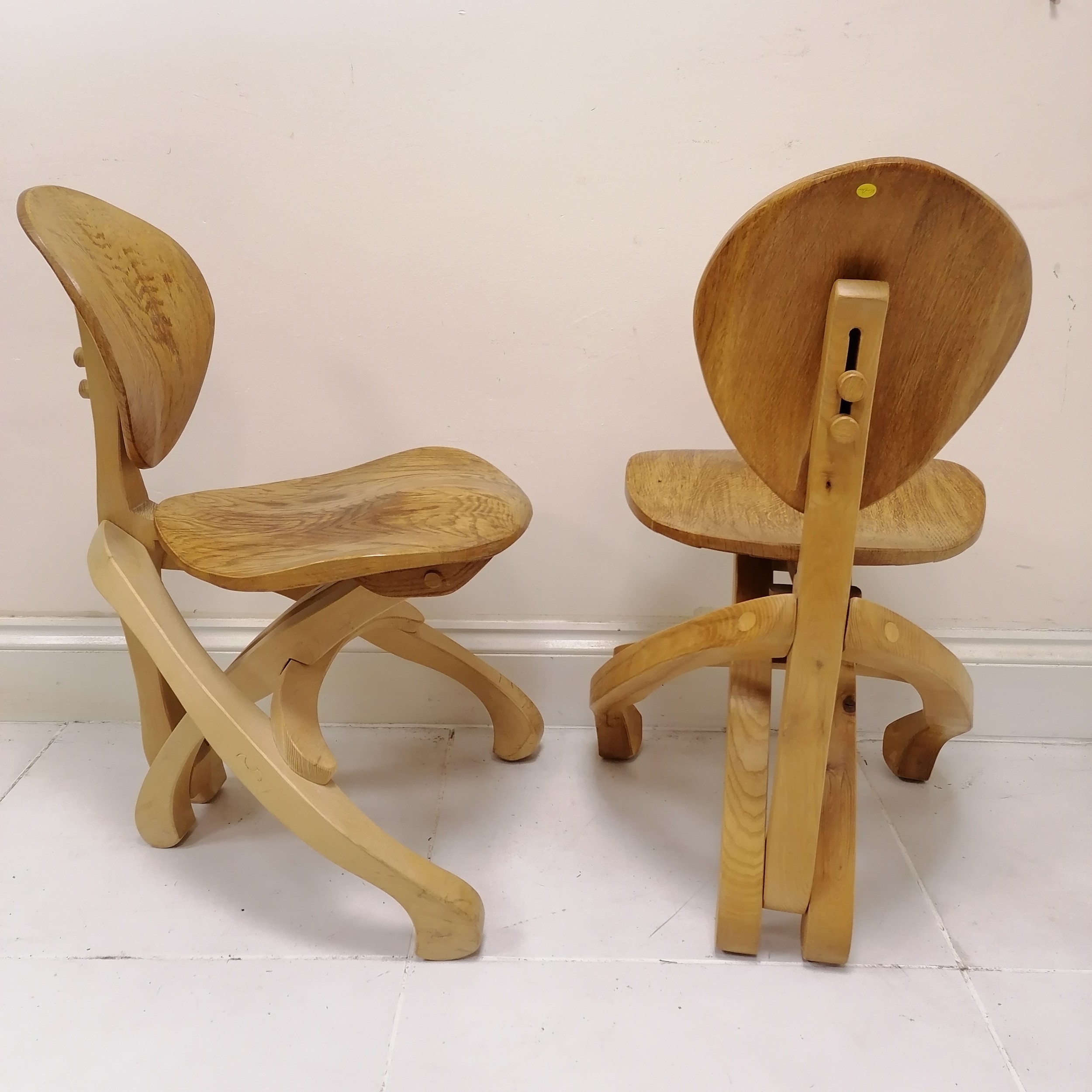 2 x bespoke handmade oak (with sycamore & ash) office chairs by Malcolm David Smith (cost £500 - Image 4 of 5