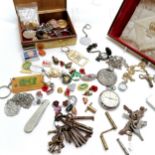 Miscellaneous incl. clock and other keys, lock knife by Arnold and Sons London,badges, alarm clock