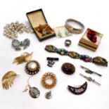 Quantity of costume jewellery incl. some antique, Monet boxed earrings and bangle, cufflinks etc.