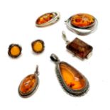 Silver amber set brooch, earrings + 4 x pendants (longest 4.5cm drop) - total weight 33g