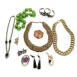 Qty of costume jewellery inc lucite brooch + earrings, Venetian green and gold bead 42cm necklace