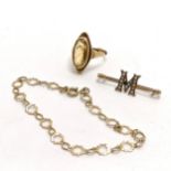 9ct marked gold bracelet (18cm) t/w unmarked gold antique M bar brooch (missing 1 pearl) & 9ct