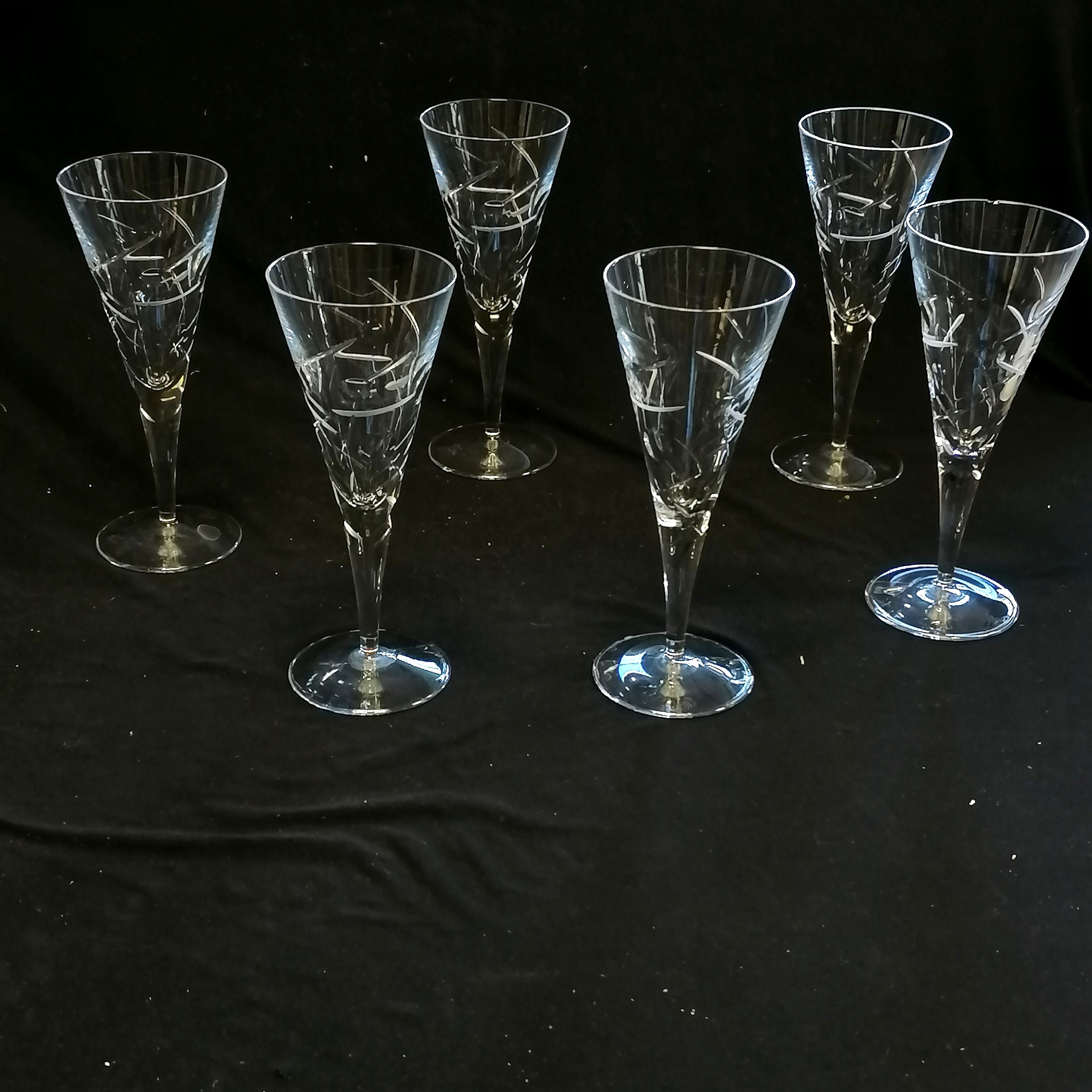 Royal Doulton boxed set of 6 x lunar goblets - Slovakian crystal glasses 21cm high & 2 have a chip - Image 5 of 6