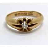 Antique 18ct hallmarked gold diamond set gypsy solitaire ring - size N & 3.8g total weight