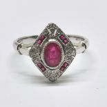 18ct marked white gold ruby & diamond Art Deco style ring - size O½ & 3.6g total weight