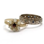 9ct hallmarked gold garnet & pearl cluster ring with diamond cut shoulders - size S & 2.3g total