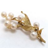 14ct marked gold pearl set sprig brooch - 6.3cm long & total weight 9.3g in original box (Mayai & Co