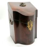 Antique decanter box fitted with brass fittings & 3 squared decanters (22cm high) - box 34cm high