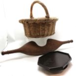Large wickerwork basket (50cm across x 42cm high) t/w wooden yoke etc