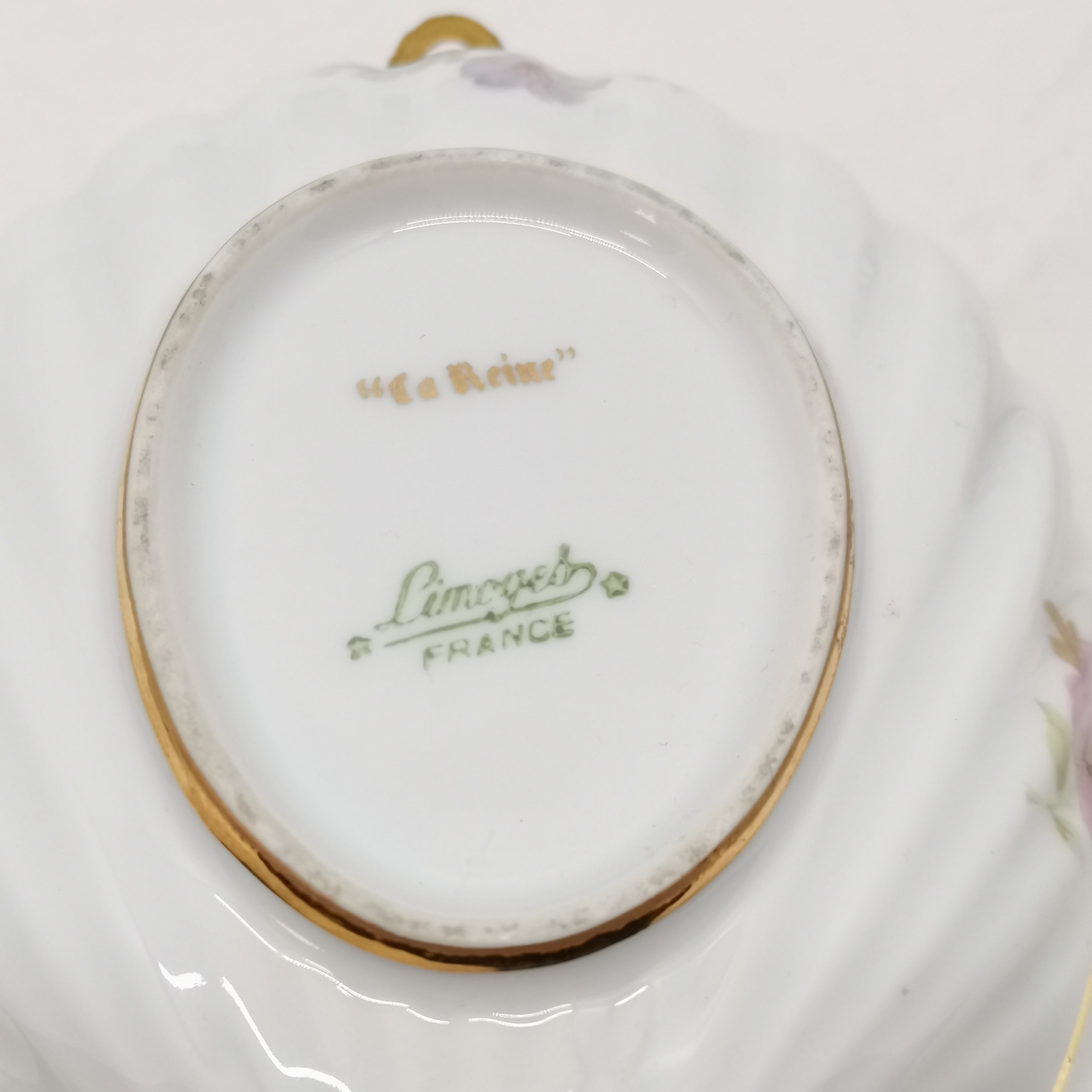 De La Reine porcelain pot pourri pot 10 cm wide x 9 cm high, De La Reine basket, t/w a Limoges - Image 4 of 6