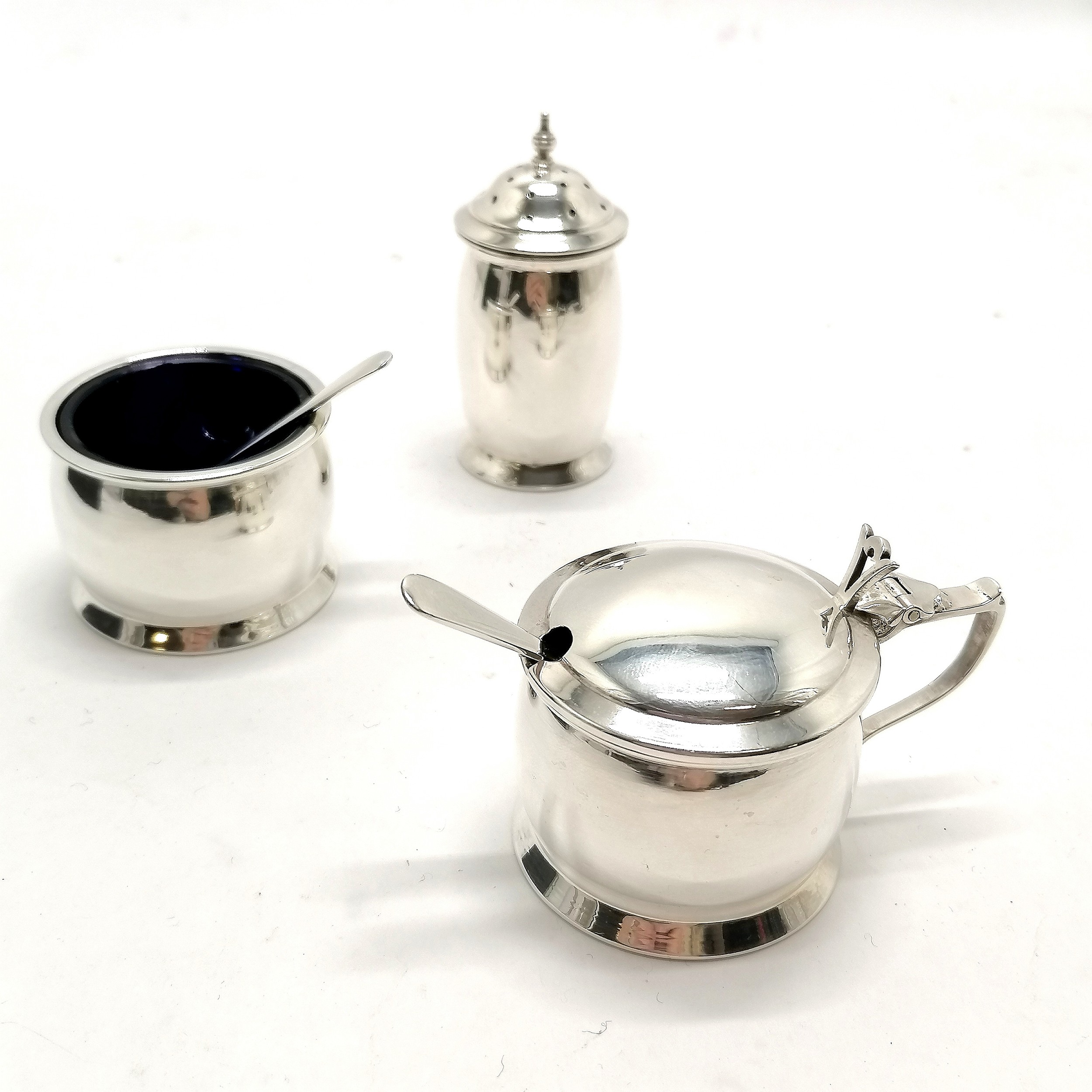 1936 silver cruet set with 2 matching spoons by Hasset & Harper Ltd in James Walker Ltd fitted - Image 4 of 4