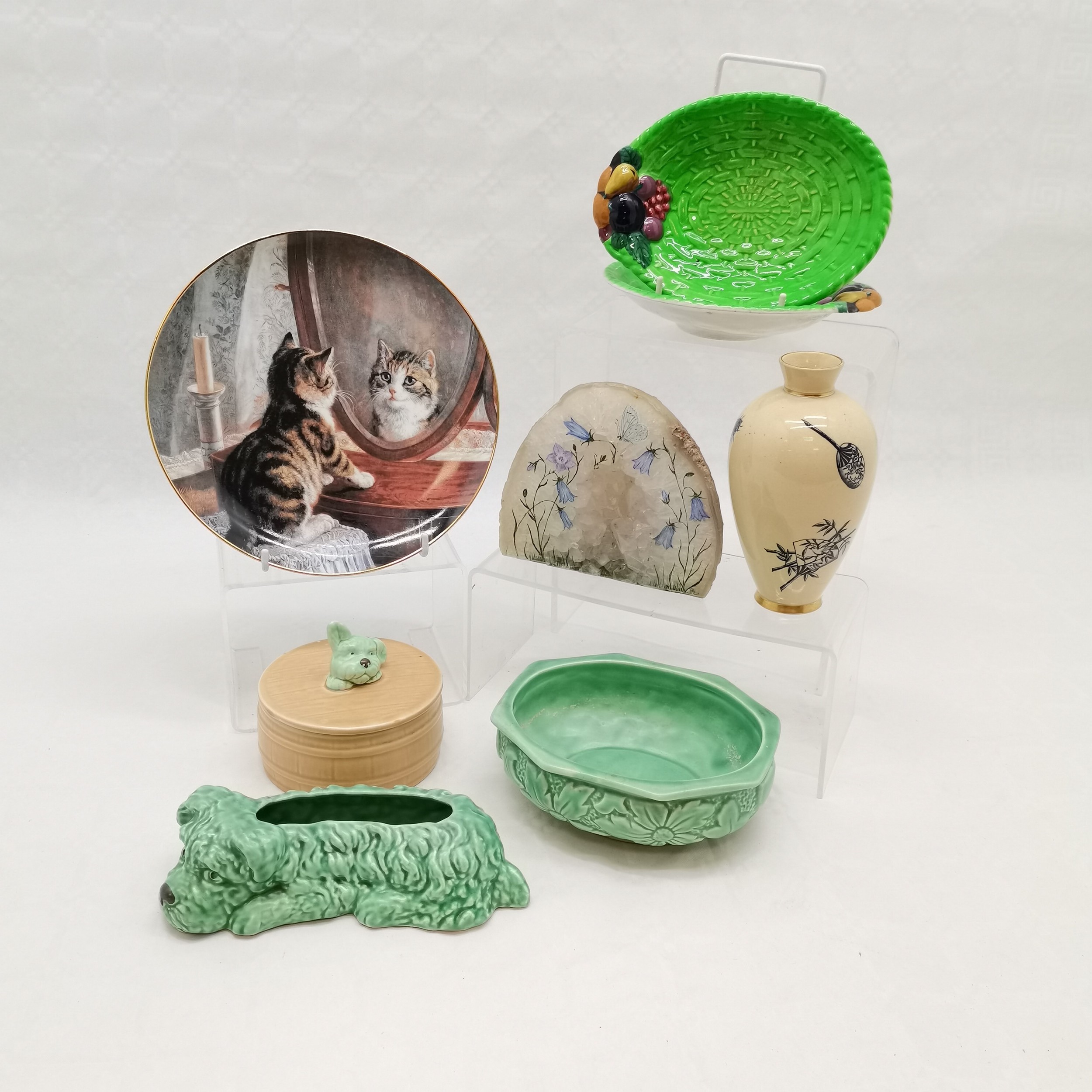 Collection of assorted china to include green Sylvac spaniel posy trough No 2024, t/w Sylvac Green