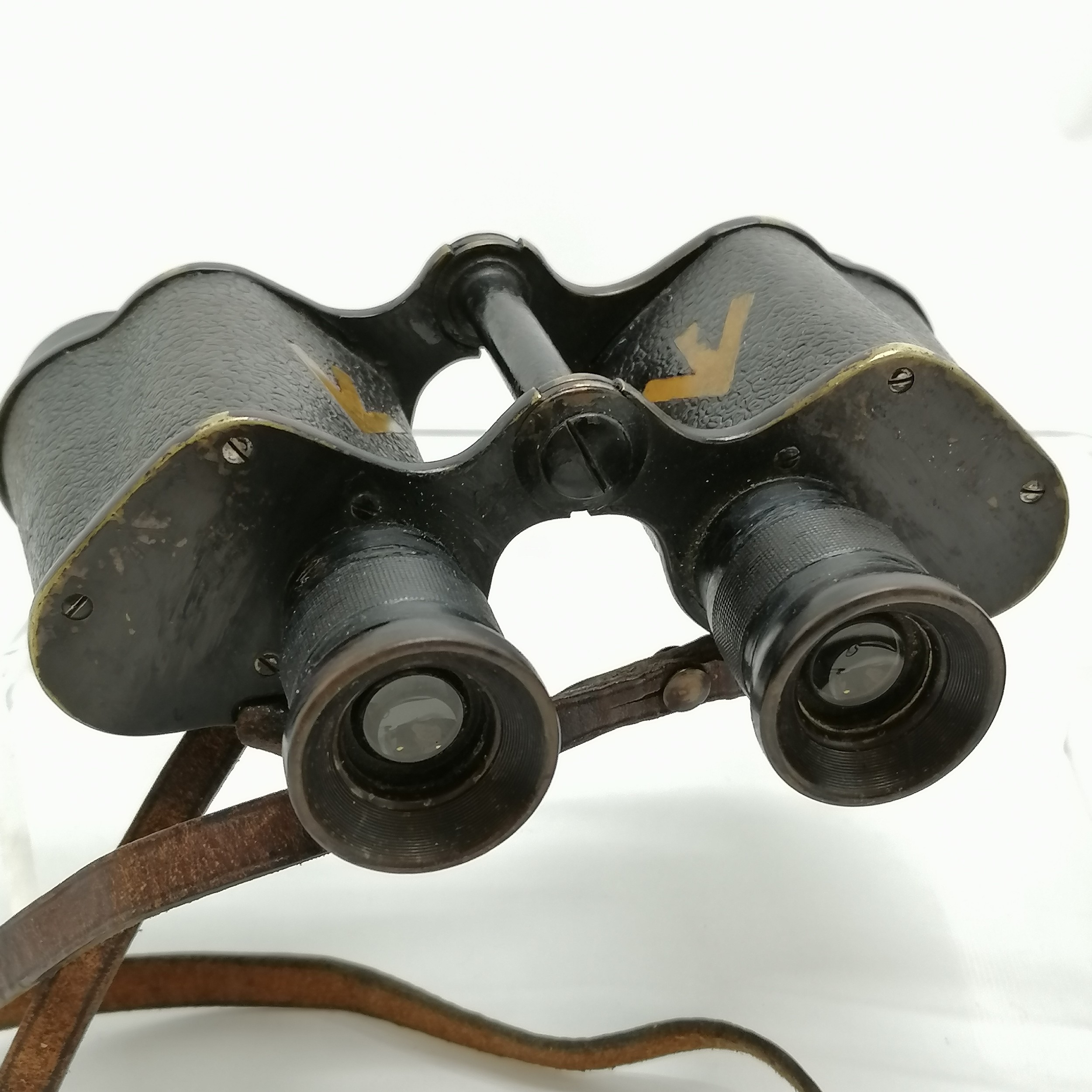 Pair of Military marked Ross binoculars in their original case- in used condition - Image 2 of 3