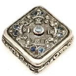Unmarked silver pill box set with cornflower sapphires and gilded interior by RCo - 2cm square &