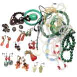 Qty of costume jewellery inc amber earrings + pendant, malachite necklace + brooch + bangle,