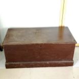 Antique painted pine Blanket box. 100 cm wide. 43 cm high, 52 cm deep Good used condition,