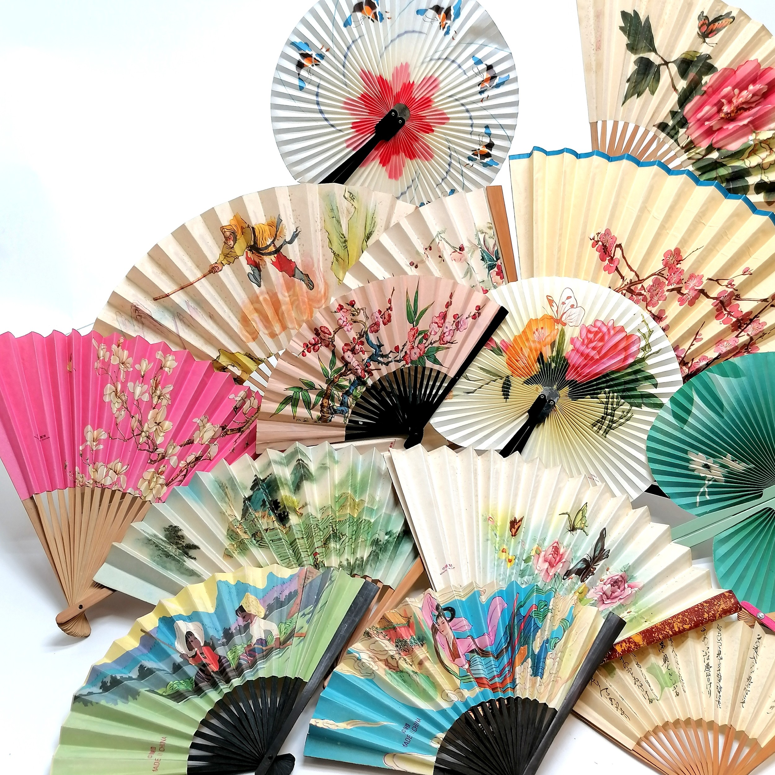 15 x Oriental / Chinese vintage fans - longest 33cm - Image 2 of 2