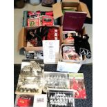 Large qty of Manchester United football memorabilia, team photographs 1976-77, 1967-8, 1956-7-