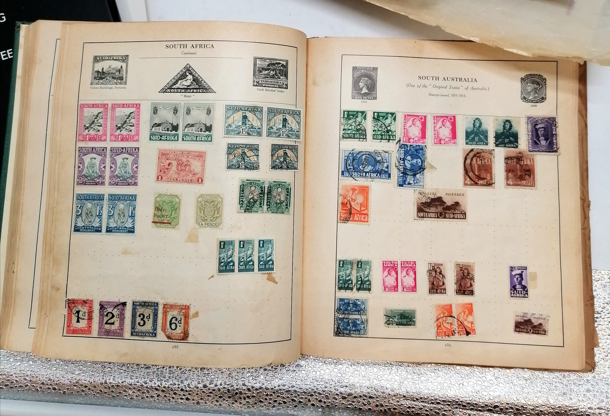 Qty of stamp albums, loose stamps, covers, 1992 + 1994 China year books etc - Image 6 of 6