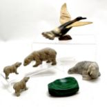 Carved horn bird 17cm across, 3 polar bear figures, walrus and a malachite dish