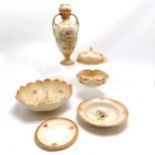 Quantity of ceramics incl Crown Devon Fieldings- some crazing, Vase muffin dish, bowl, plate and