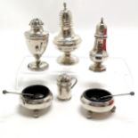 Silver pair of Mappin & Webb salt cellars with blue glass liners & spoons, Victorian pepper (