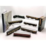 Hornby GWR #5934 Kneller Hall locomotive + tender t/w 6 carriages inc Royal Mail + 2 books