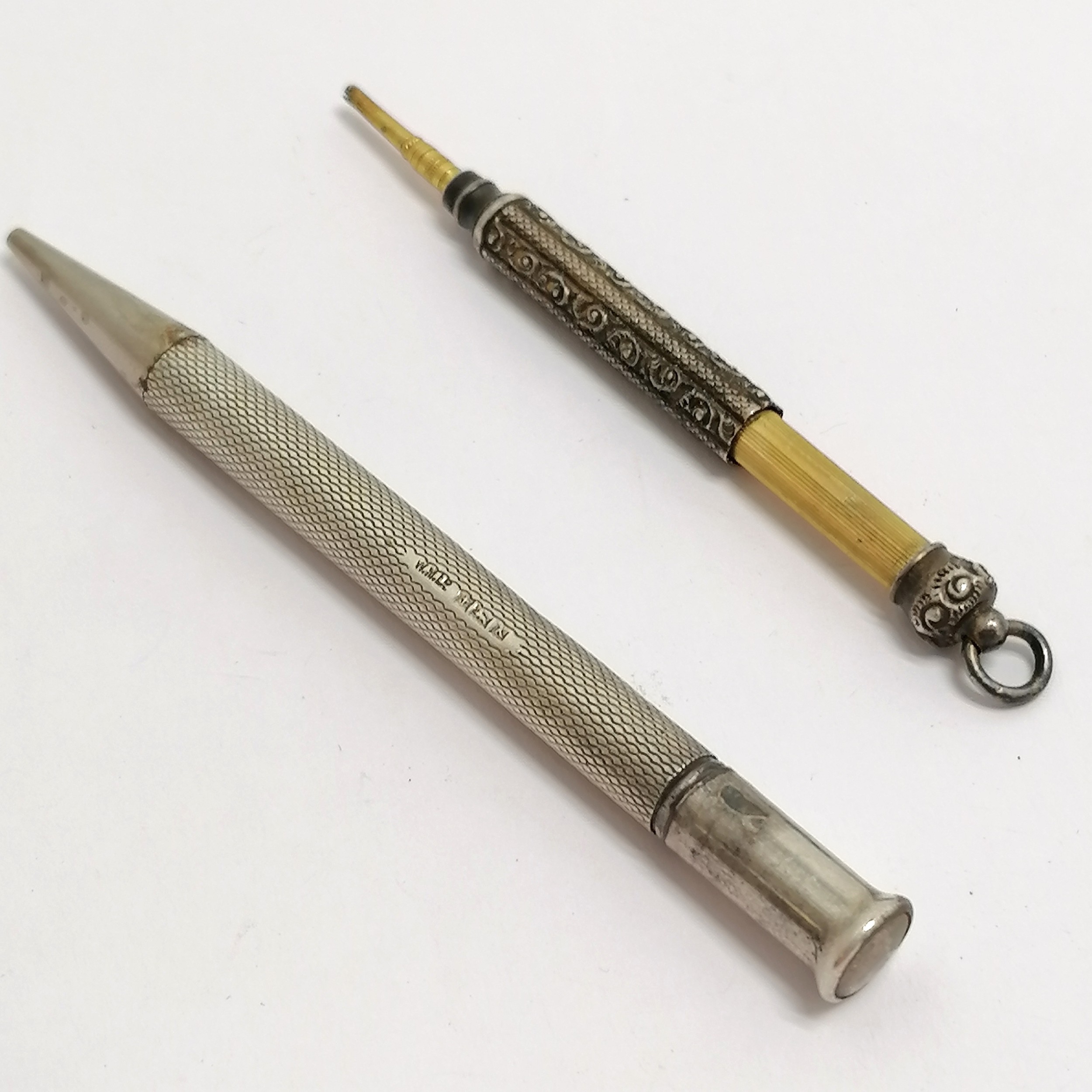 W S Hicks New York unmarked silver propelling pencil (8.5cm) t/w W M Ltd silver propelling pencil ( - Image 2 of 2