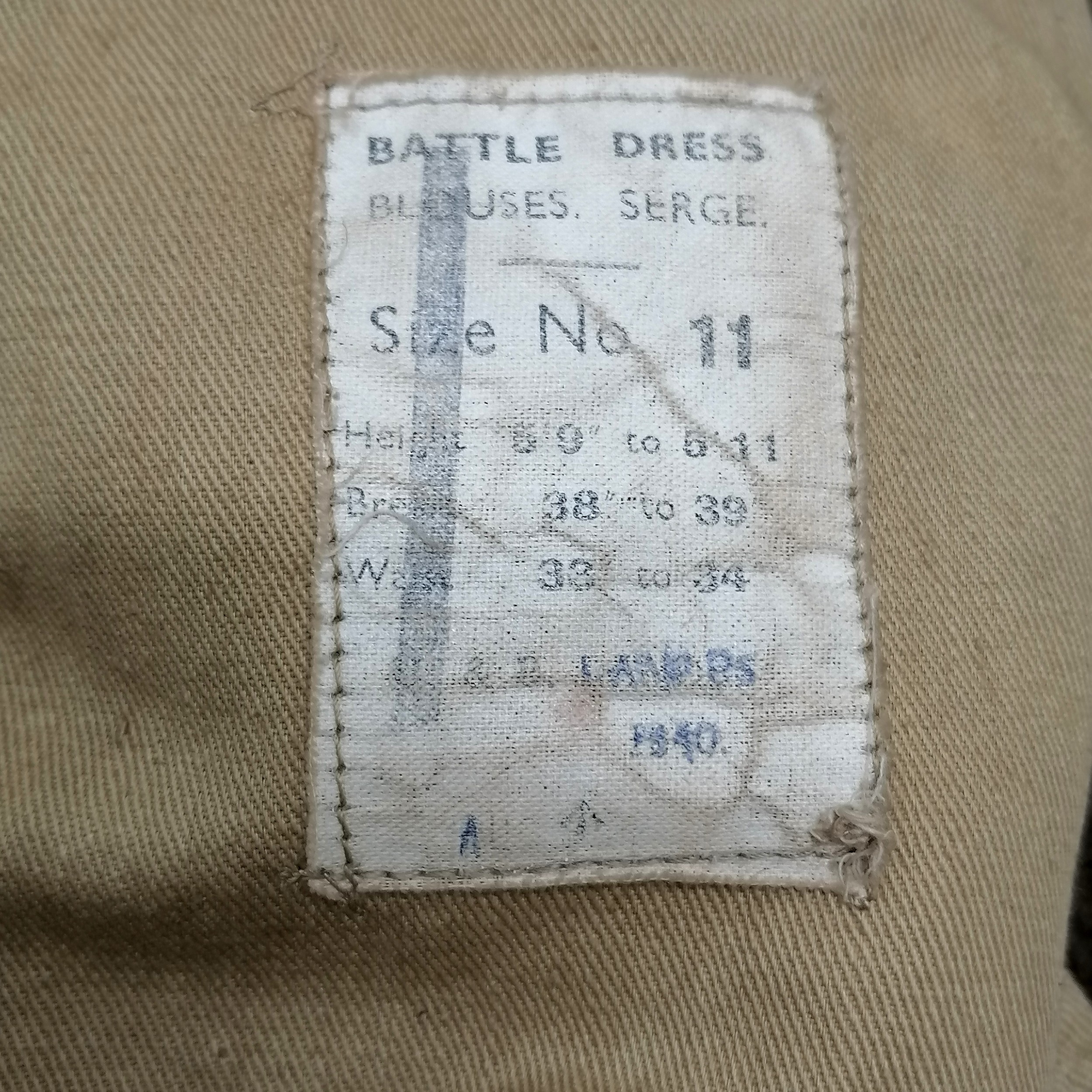 WWII (1940 dated) battle dress blouse size No 11 ~ has some moth holes otherwise in good used - Image 3 of 4